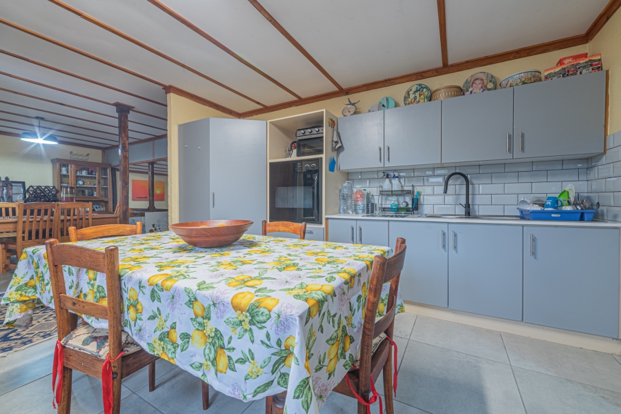 3 Bedroom Property for Sale in Fraaiuitsig Western Cape